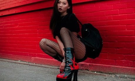 Shirley Liann エロティックなモデル 写真