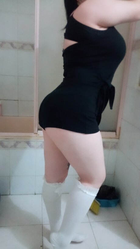 巨尻熟女オンリーファンズ ヌード 写真