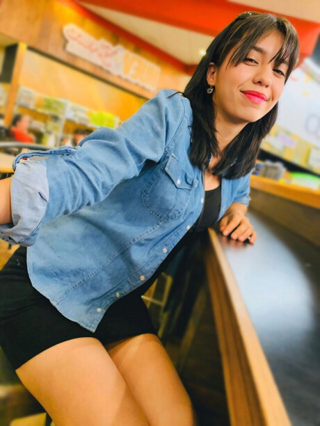 Abby S s アートモデル 写真