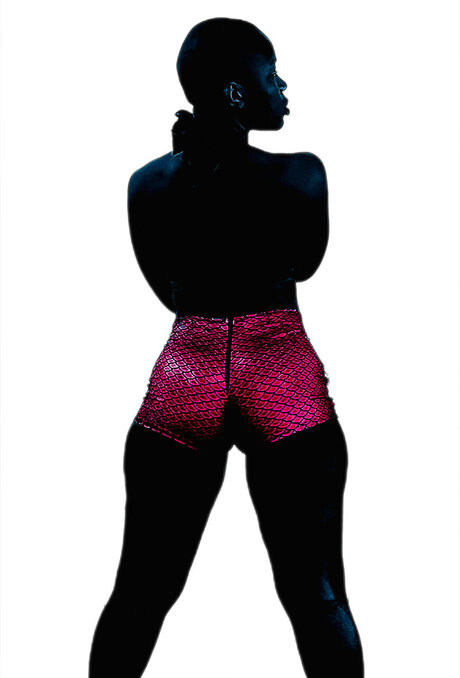 Blue Chicken Max ヌード女優 写真