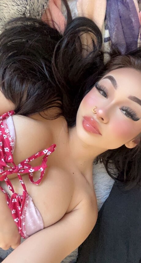 Josie Alesia 美しいポルノスター 写真