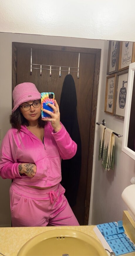 BabyRissa ポルノ女優 画像