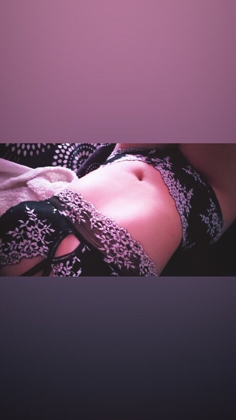 Coral_ 完璧な女優 写真