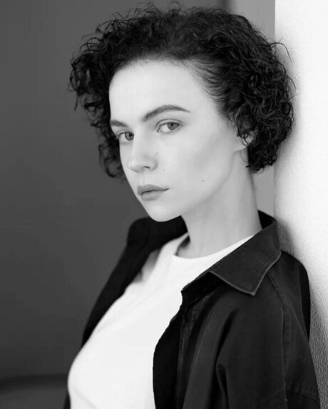 _Sveta Parker_ 裸のモデル 写真