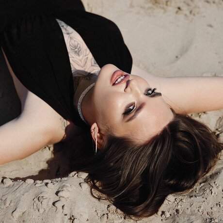 かわいいアナルオンリーファンズ xxx 写真