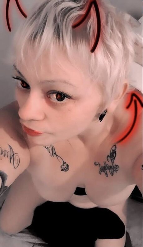 Catherine Abarca ポルノスター 裸 画像