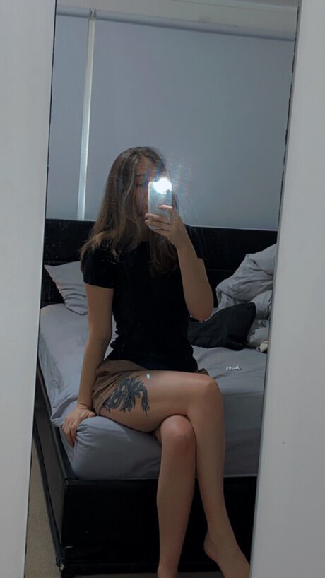 Miss Ally エロティック女優 写真