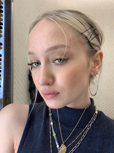 MercynBaby ホットなポルノスター 画像