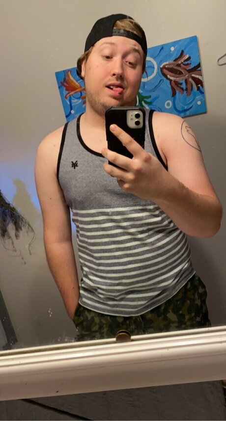 Yung Jug エロティックなスター ギャラリー