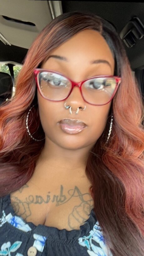 KHANDI112 高品質のポルノスター アーカイブ