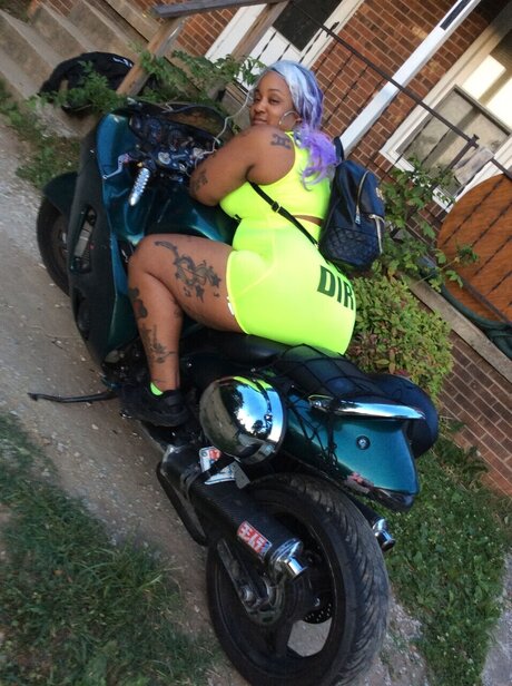 Kyle Bruns 裸のポルノスター 画像