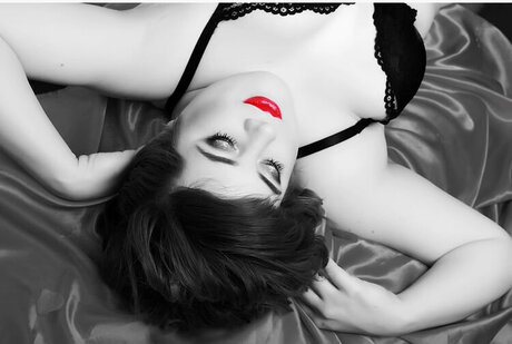 Roxy Rouge ポルノ女優 写真