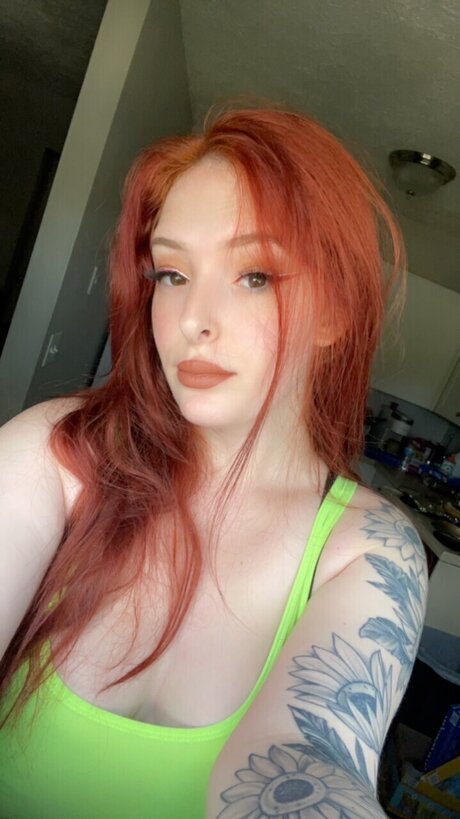 QueenRed_ 無料女優 写真