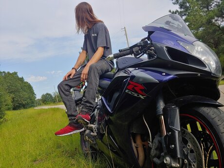 Kasper ポルノスター エロティック 画像