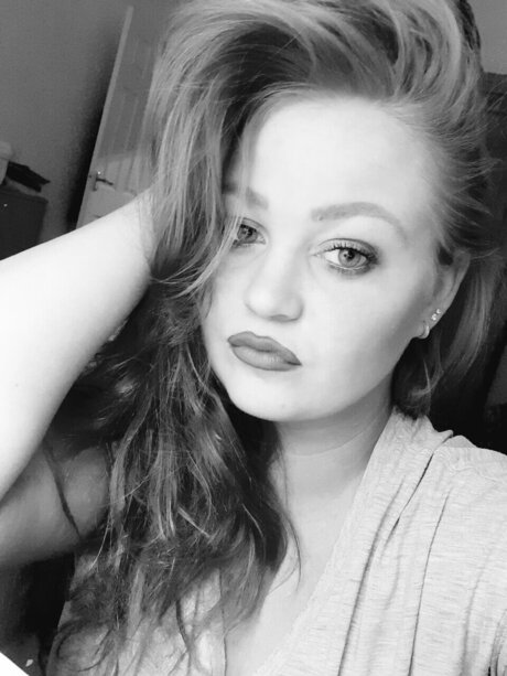 Leah Kinns 無料のスター 画像