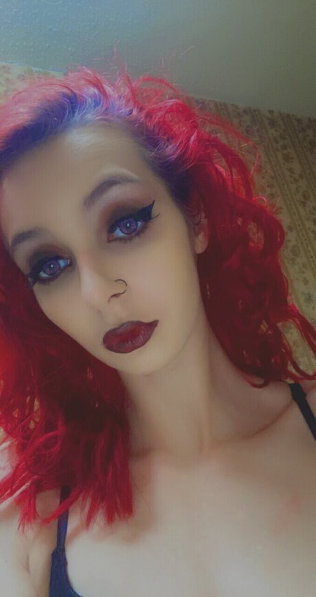 Trixi Love スター ヌード 写真