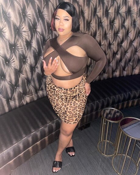 ssbbw オンリーファンズ エロ 写真