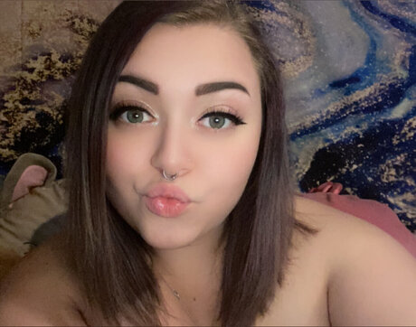 Courtney Nicole 裸の女優 ギャラリー