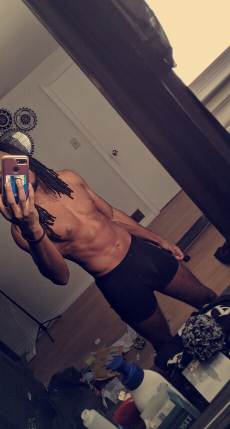 エボニートップオンリーファン セクシーヌード 写真