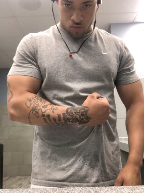 B Rad G スター xxx 写真