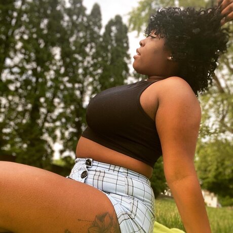 Kiara Lashay HDモデル 画像