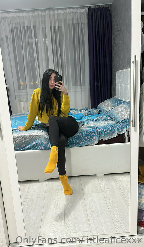 littlealicexxx 女優 ギャラリー