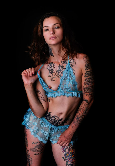 Welshtattoo88 エロティック女優 ギャラリー