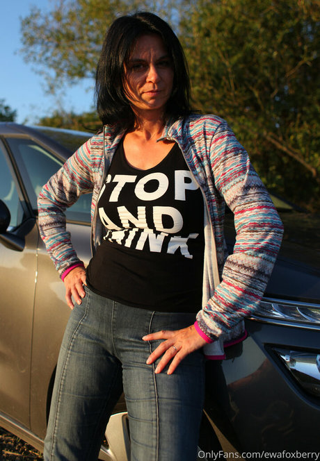 ewafoxberry ポルノスター エロティック ギャラリー