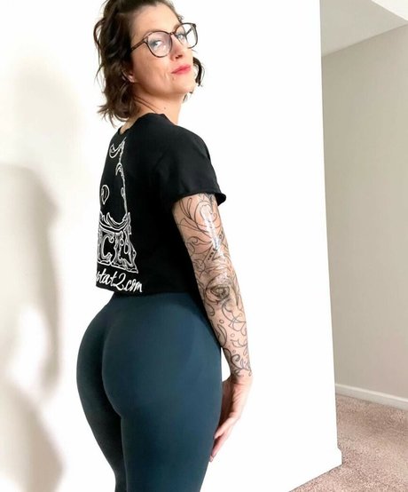 themrsnextdoor2 0 写真集