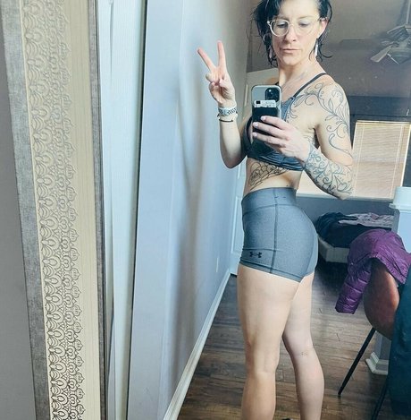 themrsnextdoor2 0 無料女優 画像