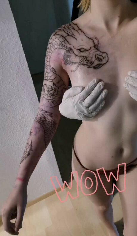 Rikku Tsukiyomi 裸のポルノスター アーカイブ