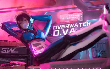 Lilium725 ポルノスター 写真