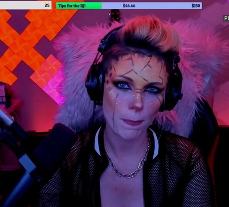 肉厚熟女オンリーファンズ 無料セクシー 写真