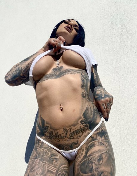 Bee Phillips ポルノスター 高品質 写真