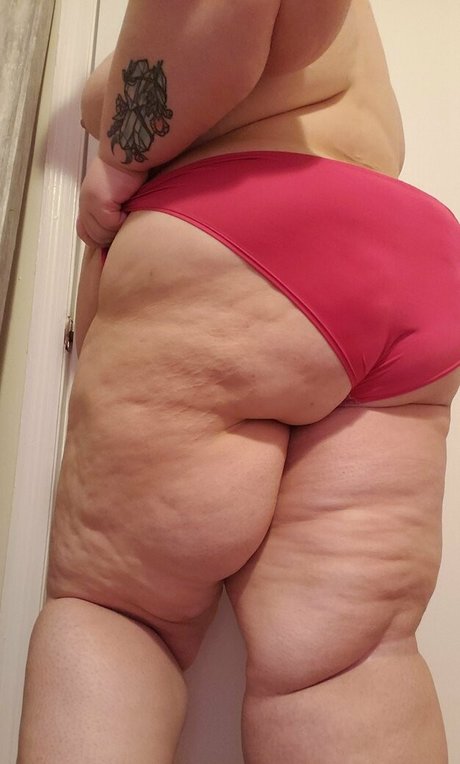 足 熟女 オンリーファンズ 美しいxxx 画像