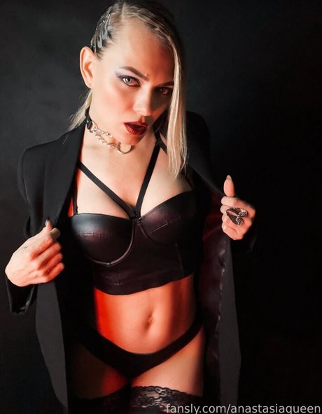 anastasyiaqueen エロティック女優 画像