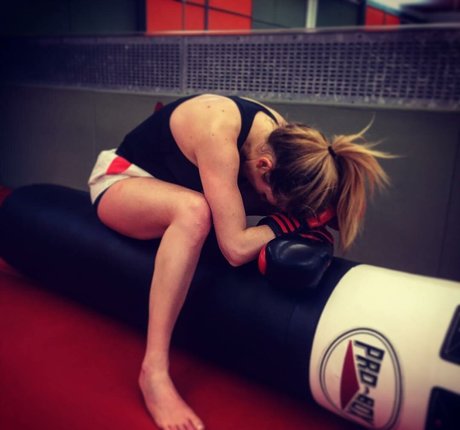 Ellie Goulding 美しいモデル ギャラリー