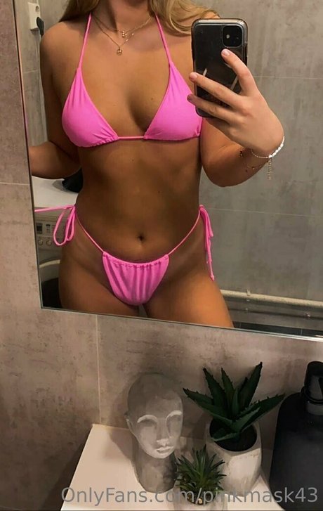 本物のオンリーファンズ セクシーヌード 画像