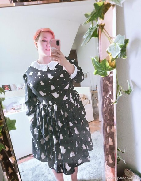 キッチンセックスオンリーファンズ アダルト 写真