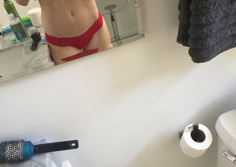 コスプレオナニーオンリーファンズ セクシー 写真