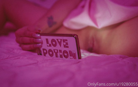 スムーズなオンリーファンズ ポルノ 画像