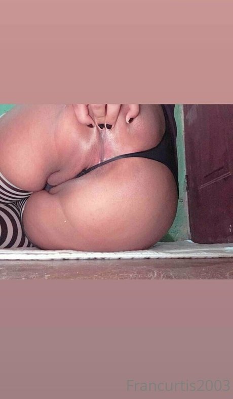 アナルファックオンリーファンズ セックス 画像