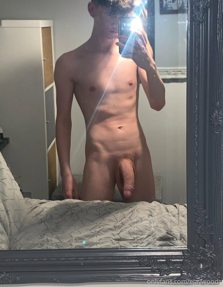 ejaywoods ポルノ女優 画像