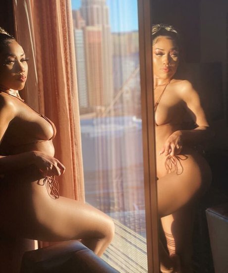 asmrマッサージオンリーファンズ ホットポルノ 画像