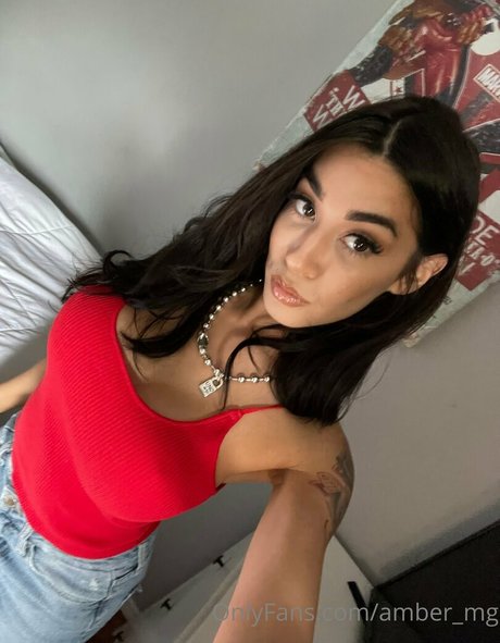 usfamber セクシーなポルノスター 写真