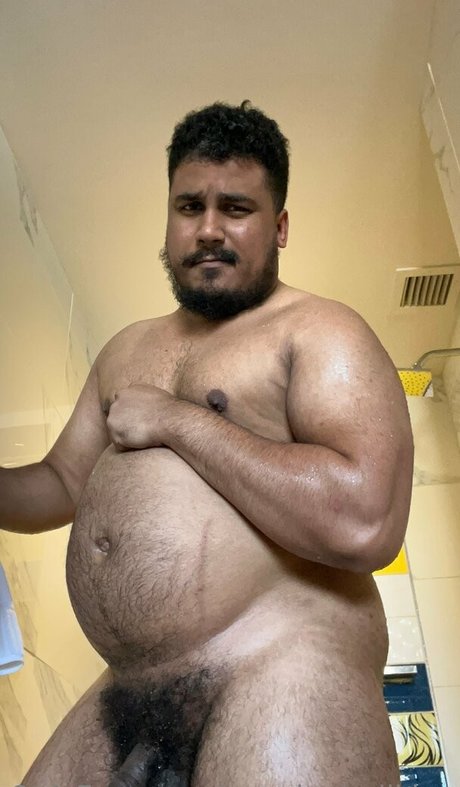 ソロ男性オンリーファンズ ヌード ギャラリー