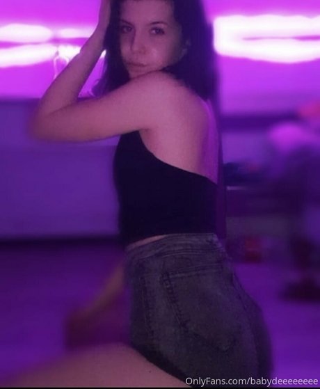 babydeeeefree ヌードのポルノスター 画像