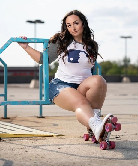 日本の熟女オンリーファンズ 無料アダルト 画像