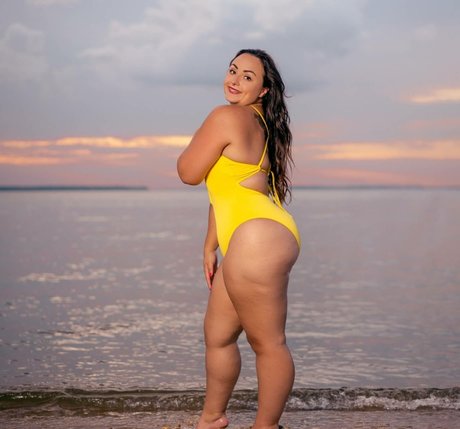 チェコのティーンズオンリーファンズ エロチック 写真