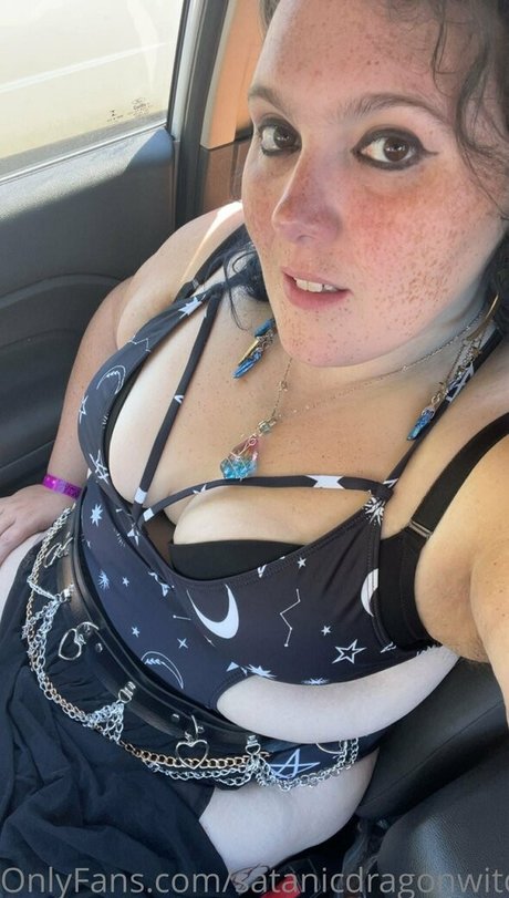 ティーンレズビアンオンリーファンズ ポルノグラフィック アーカイブ